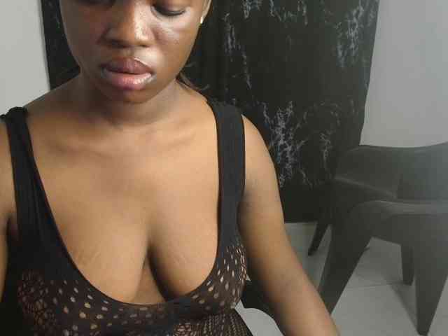 Nasty-fatpussyy webcam