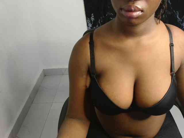 Nasty-fatpussyy webcam
