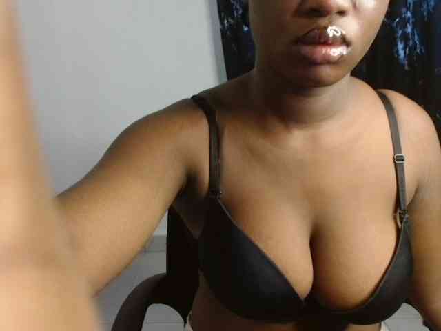 Nasty-fatpussyy webcam
