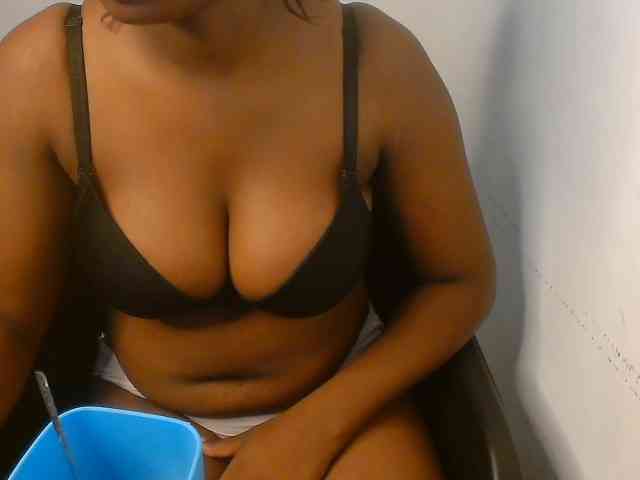 Nasty-fatpussyy webcam