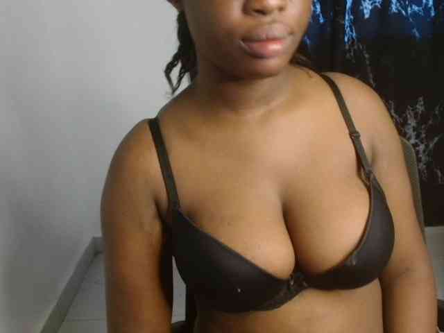 Creamy-blueberry webcam