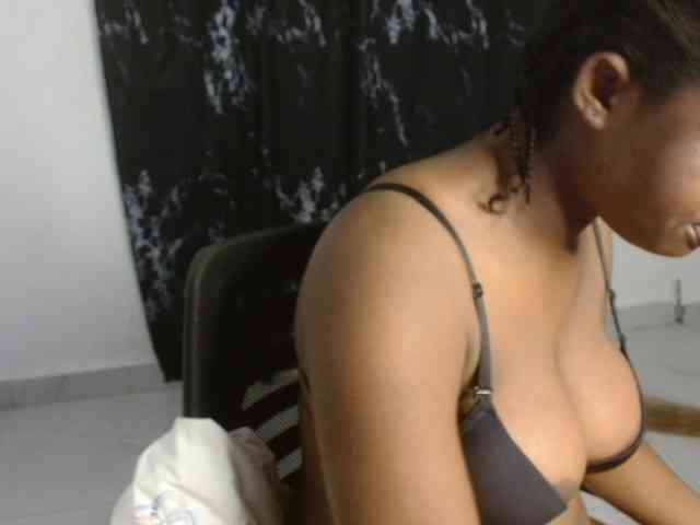 Creamy-blueberry webcam