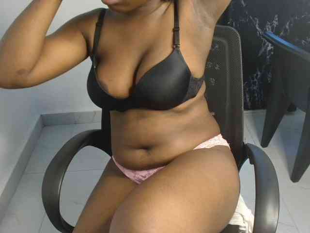 Nasty-fatpussyy