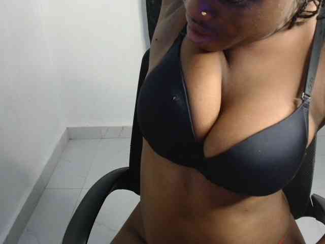 Nasty-fatpussyy webcam