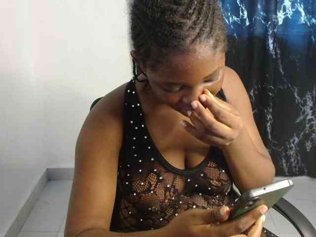 Nasty-fatpussyy webcam
