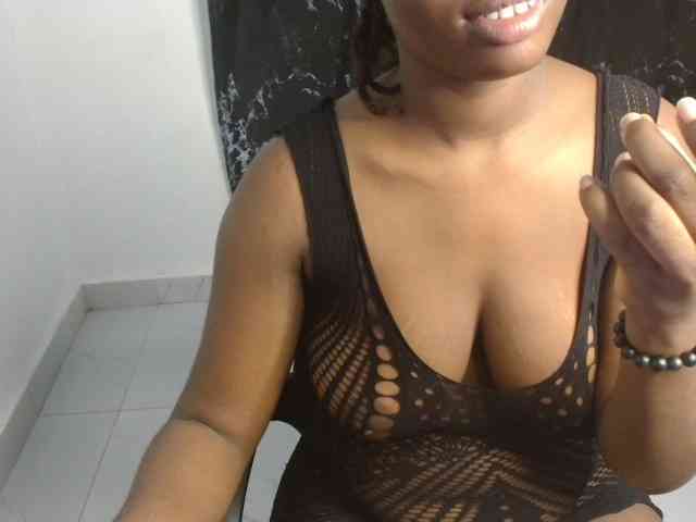 Creamy-blueberry webcam