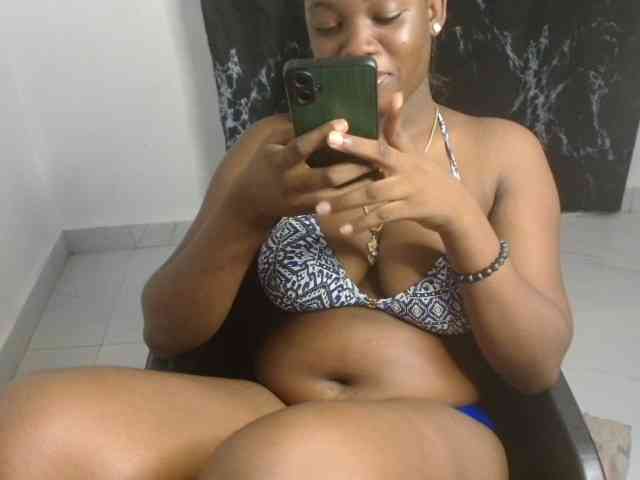 Creamy-blueberry webcam