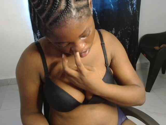 Creamy-blueberry webcam
