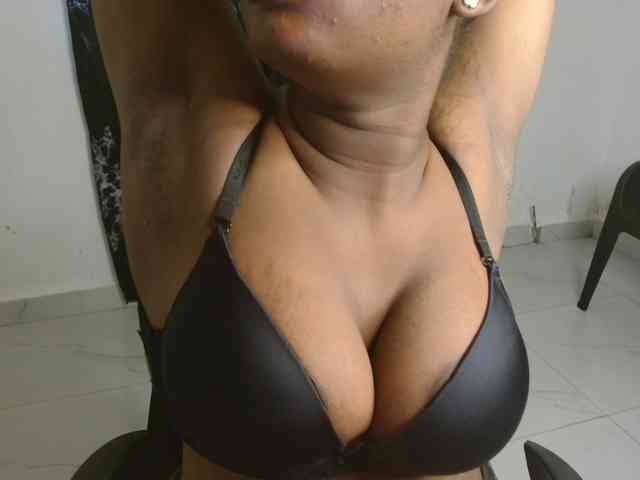 Creamy-blueberry webcam
