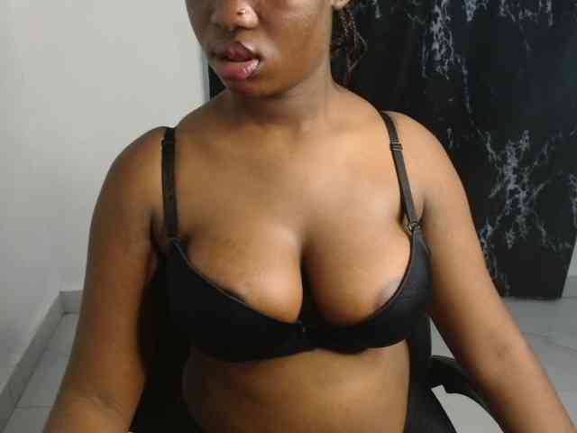 Nasty-fatpussyy webcam