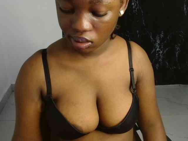 Nasty-fatpussyy webcam