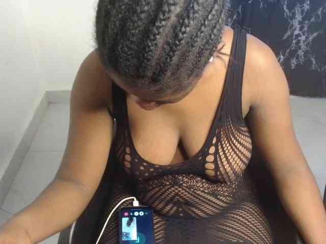 Model: Nasty-fatpussyy
