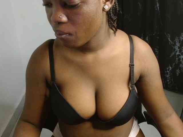 Nasty-fatpussyy webcam