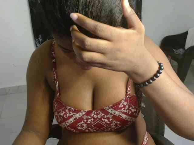 Creamy-blueberry webcam