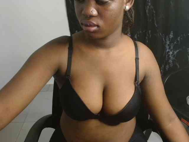 Nasty-fatpussyy webcam