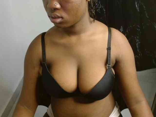 Nasty-fatpussyy webcam