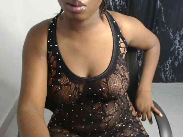 Nasty-fatpussyy webcam