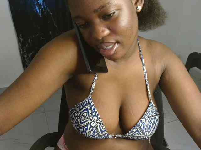 Creamy-blueberry webcam