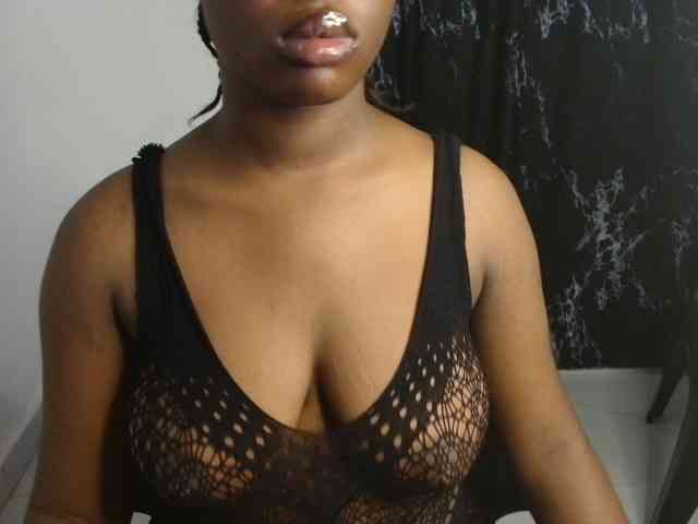 Nasty-fatpussyy