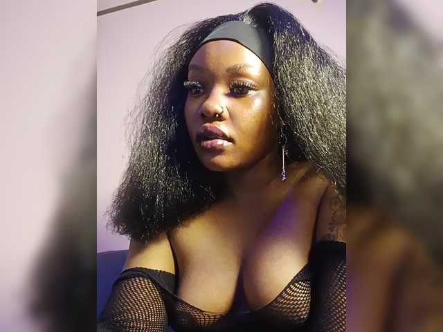 Hotness-vispicy webcam bongacams model stream image