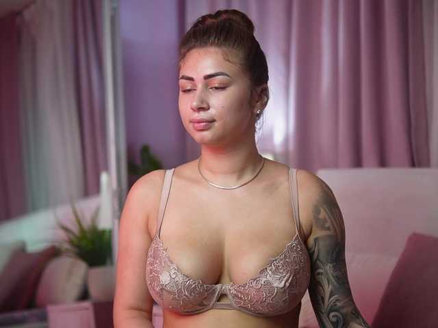 AmeliaBarbie live cam on BongaCams