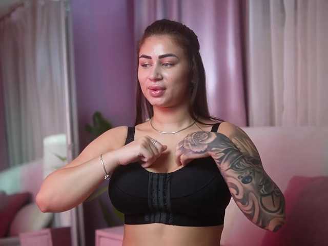 AmeliaBarbie live cam on BongaCams
