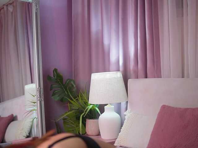 AmeliaBarbie live cam on BongaCams