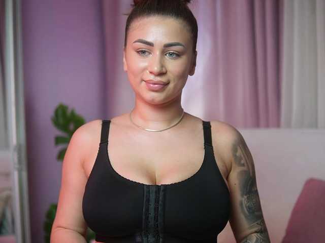 AmeliaBarbie's BongaCams show and profile