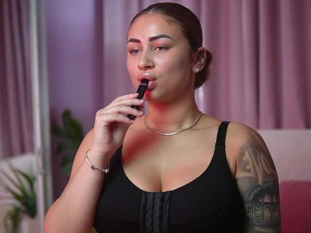 AmeliaBarbie live cam on BongaCams