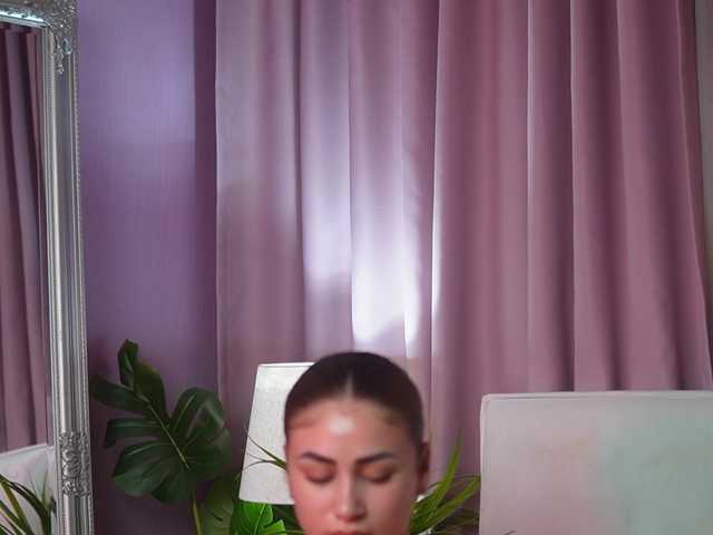 AmeliaBarbie live cam on BongaCams