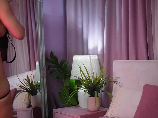 AmeliaBarbie live cam on BongaCams