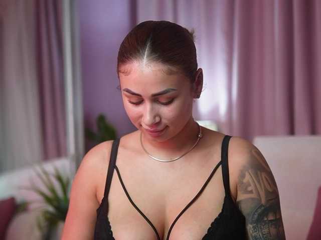 AmeliaBarbie live cam on BongaCams