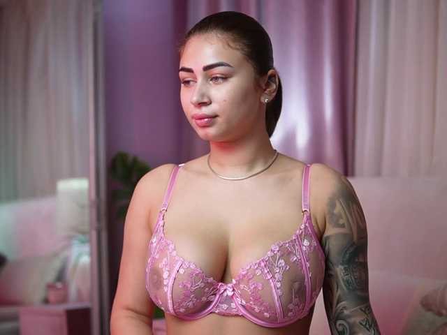AmeliaBarbie live cam on BongaCams