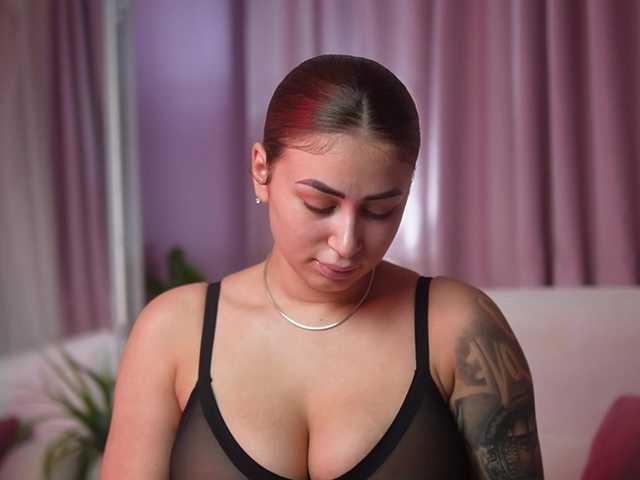 AmeliaBarbie live cam on BongaCams