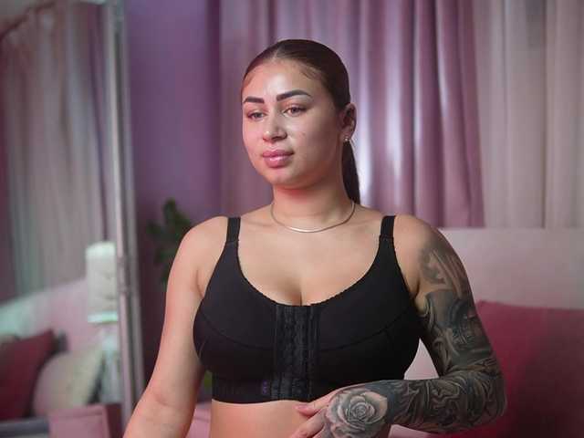 AmeliaBarbie live cam on BongaCams
