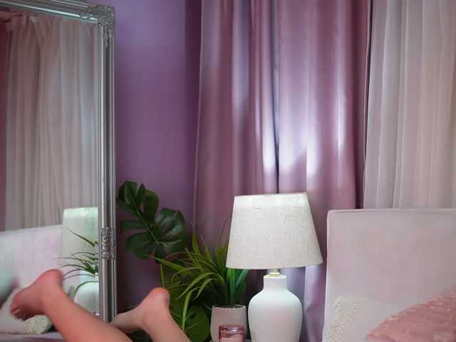 AmeliaBarbie live cam on BongaCams