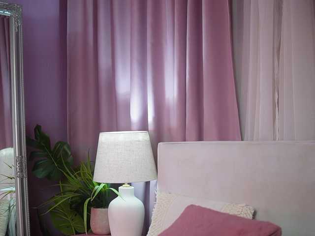AmeliaBarbie live cam on BongaCams