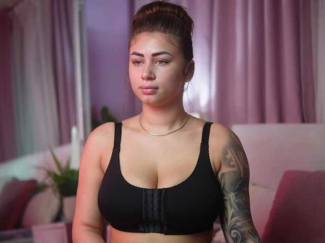 AmeliaBarbie live cam on BongaCams