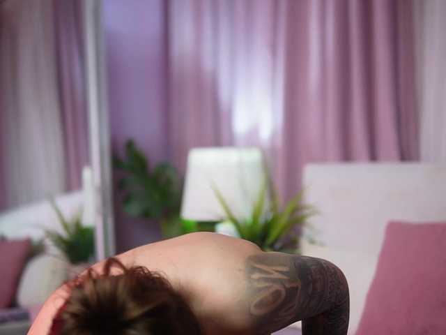 AmeliaBarbie live cam on BongaCams