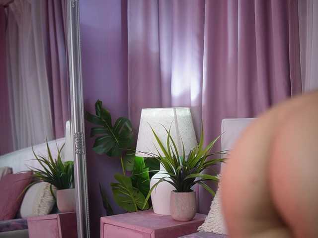 AmeliaBarbie live cam on BongaCams