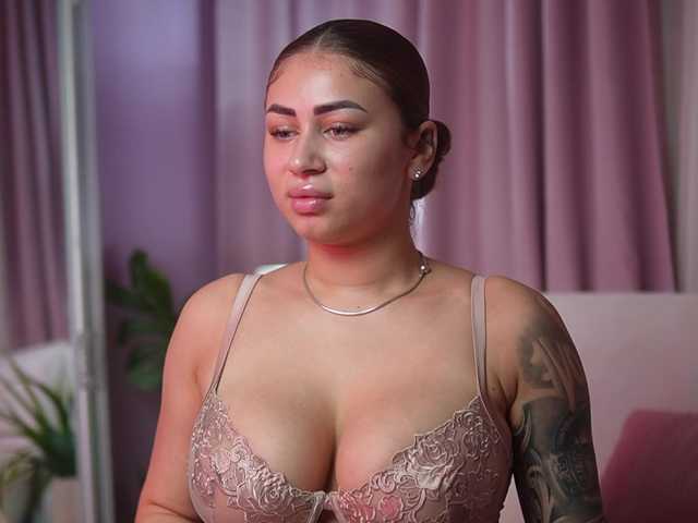 AmeliaBarbie live cam on BongaCams
