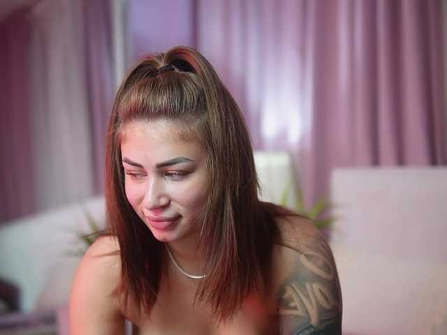 AmeliaBarbie live cam on BongaCams