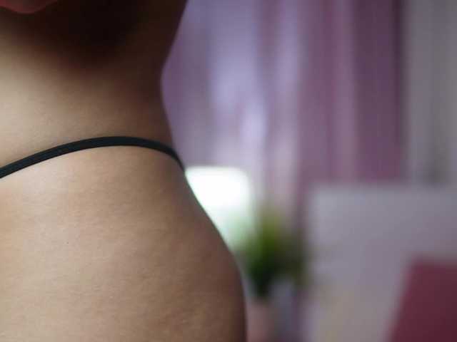 AmeliaBarbie's BongaCams show and profile