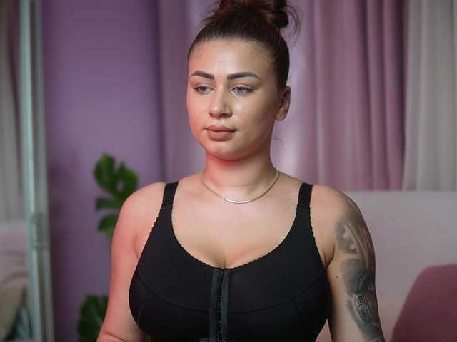 AmeliaBarbie's BongaCams show and profile