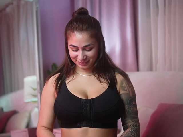 AmeliaBarbie live cam on BongaCams