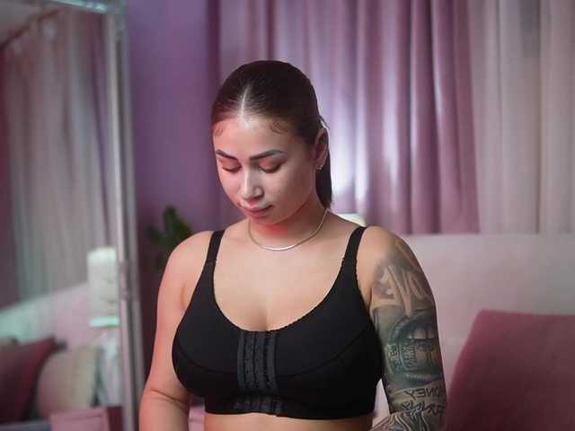 AmeliaBarbie live cam on BongaCams