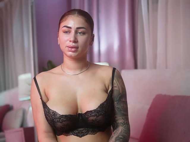 AmeliaBarbie live cam on BongaCams