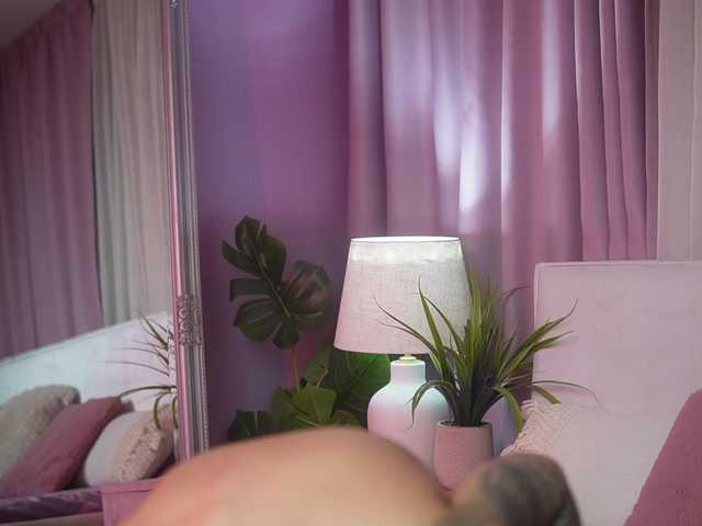 AmeliaBarbie live cam on BongaCams