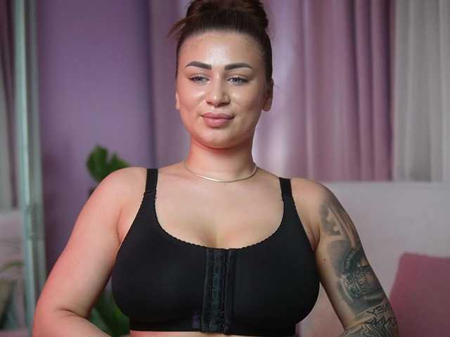 AmeliaBarbie's BongaCams show and profile