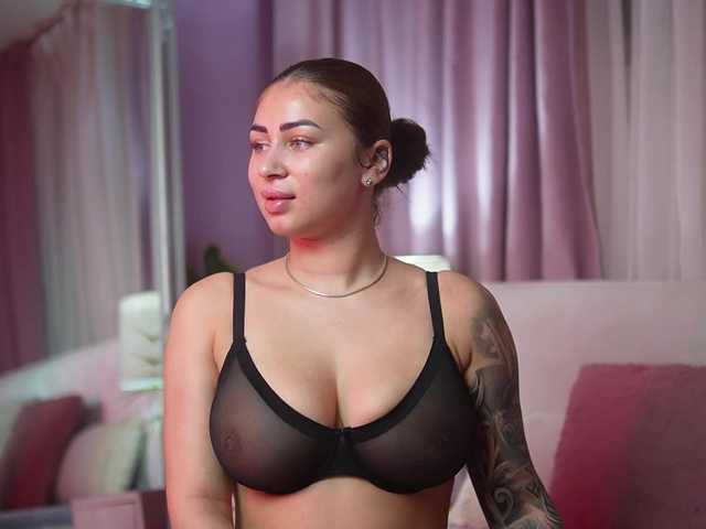 AmeliaBarbie live cam on BongaCams